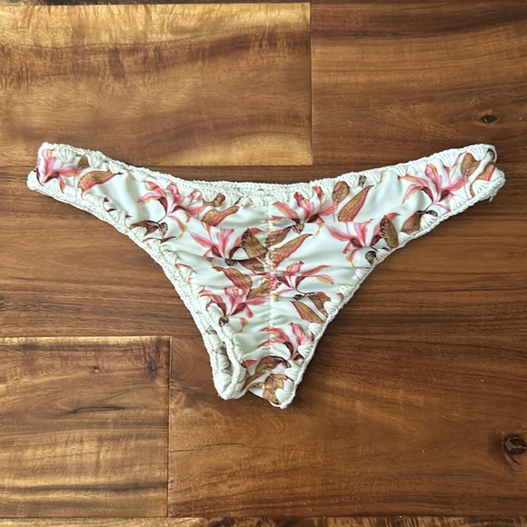 Posh Pua bikini bottom size Small NEW - Picture 2 of 5